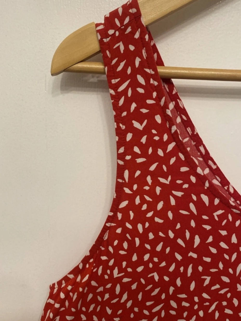 Reitmans Red Mini Dress with White Leaf Print - Picture 3 of 6